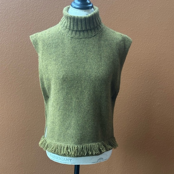 Bonpoint Girls Yak Wool/Wool Olive Turtleneck Sleeveless Sweater Poncho Size 12 - Picture 4 of 10